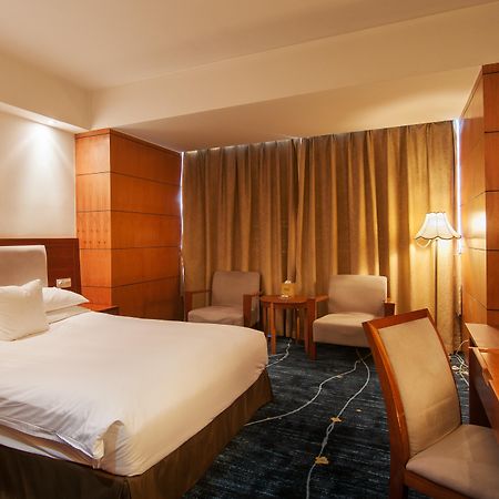 שנגחאי Gloria Plaza Hotel Kangqiao מראה חיצוני תמונה