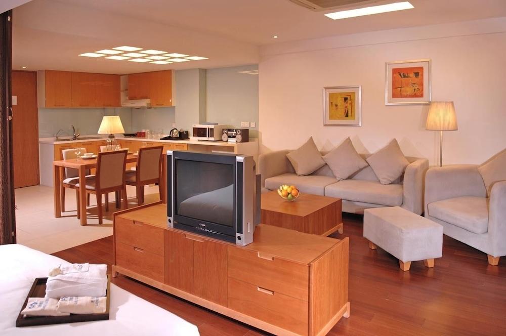 שנגחאי Gloria Plaza Hotel Kangqiao מראה חיצוני תמונה
