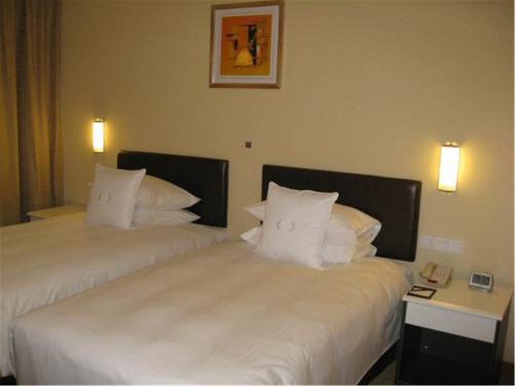 שנגחאי Gloria Plaza Hotel Kangqiao מראה חיצוני תמונה