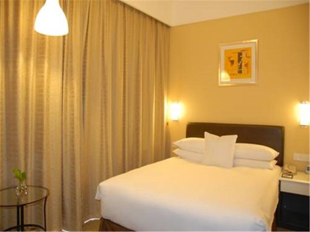 שנגחאי Gloria Plaza Hotel Kangqiao מראה חיצוני תמונה