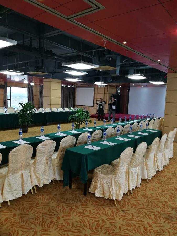 שנגחאי Gloria Plaza Hotel Kangqiao מראה חיצוני תמונה