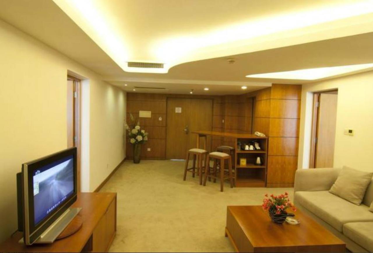 שנגחאי Gloria Plaza Hotel Kangqiao מראה חיצוני תמונה