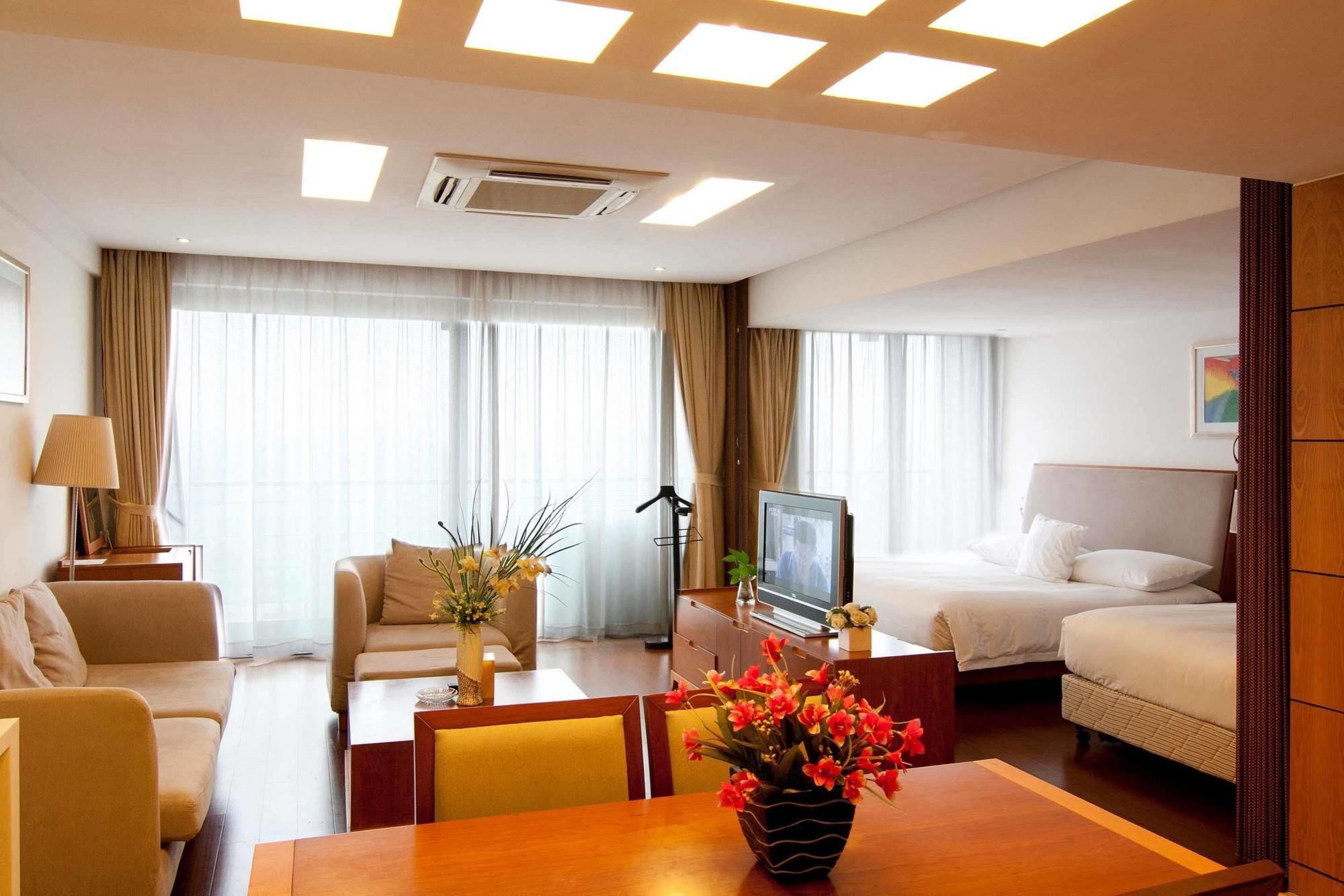 שנגחאי Gloria Plaza Hotel Kangqiao מראה חיצוני תמונה