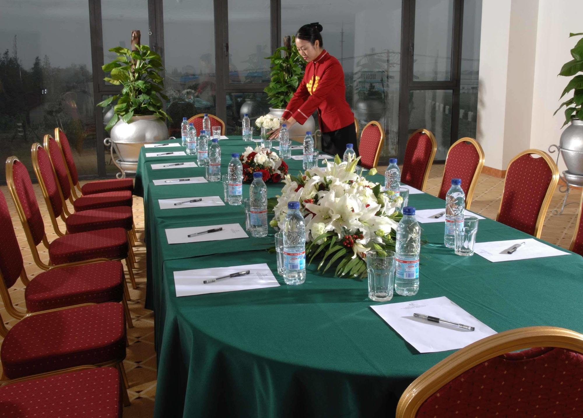 שנגחאי Gloria Plaza Hotel Kangqiao מתקנים תמונה
