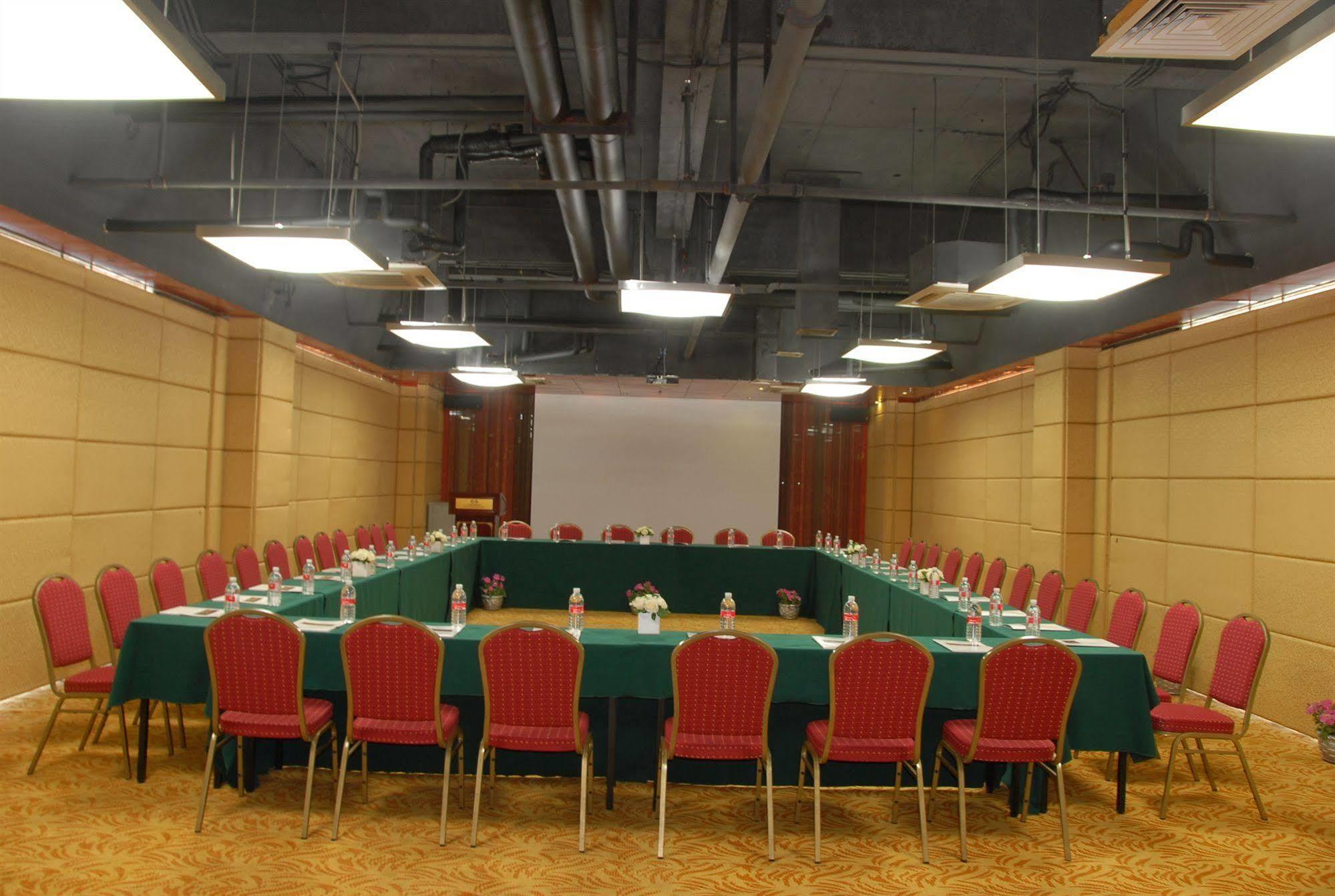שנגחאי Gloria Plaza Hotel Kangqiao מראה חיצוני תמונה